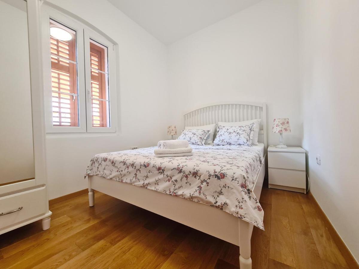 M&D Old Town Zadar Luxury Apartment ภายนอก รูปภาพ