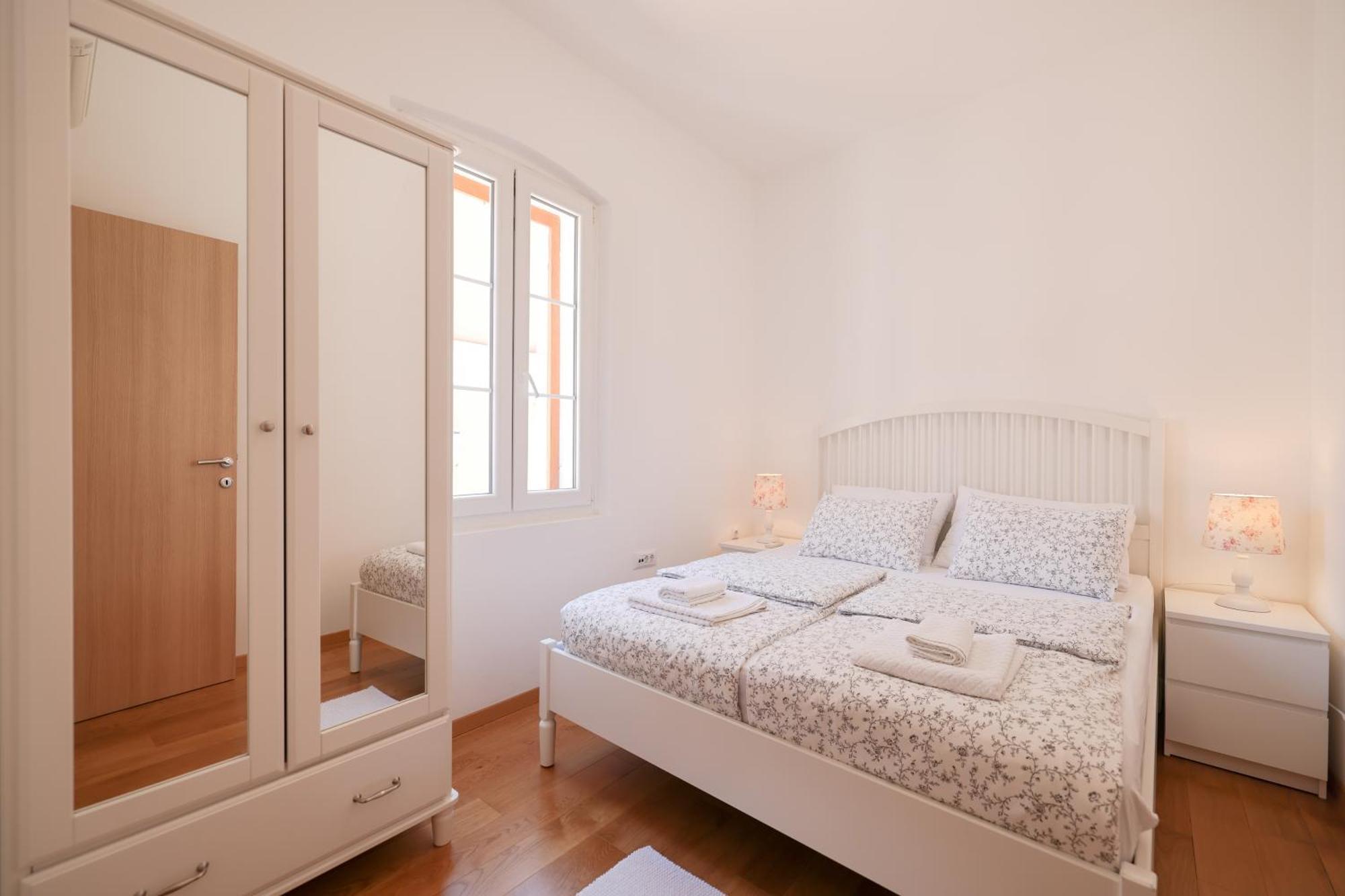 M&D Old Town Zadar Luxury Apartment ภายนอก รูปภาพ